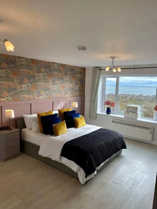 Lighthouse Cottage With Hottub Aberdeen Semesterbostad